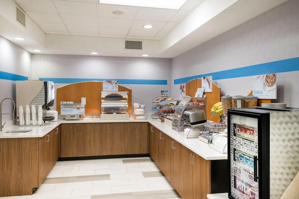 Holiday Inn Express Hillsville By Ihg Екстериор снимка