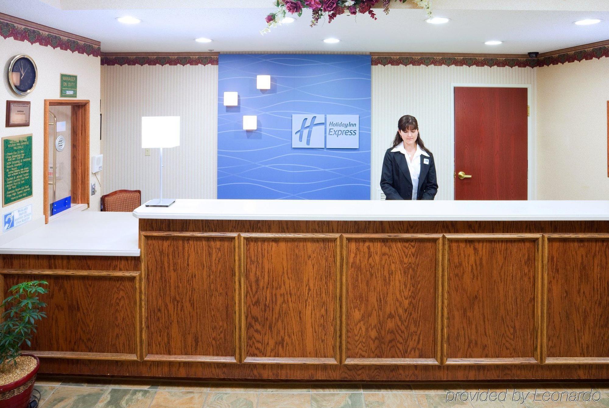 Holiday Inn Express Hillsville By Ihg Екстериор снимка