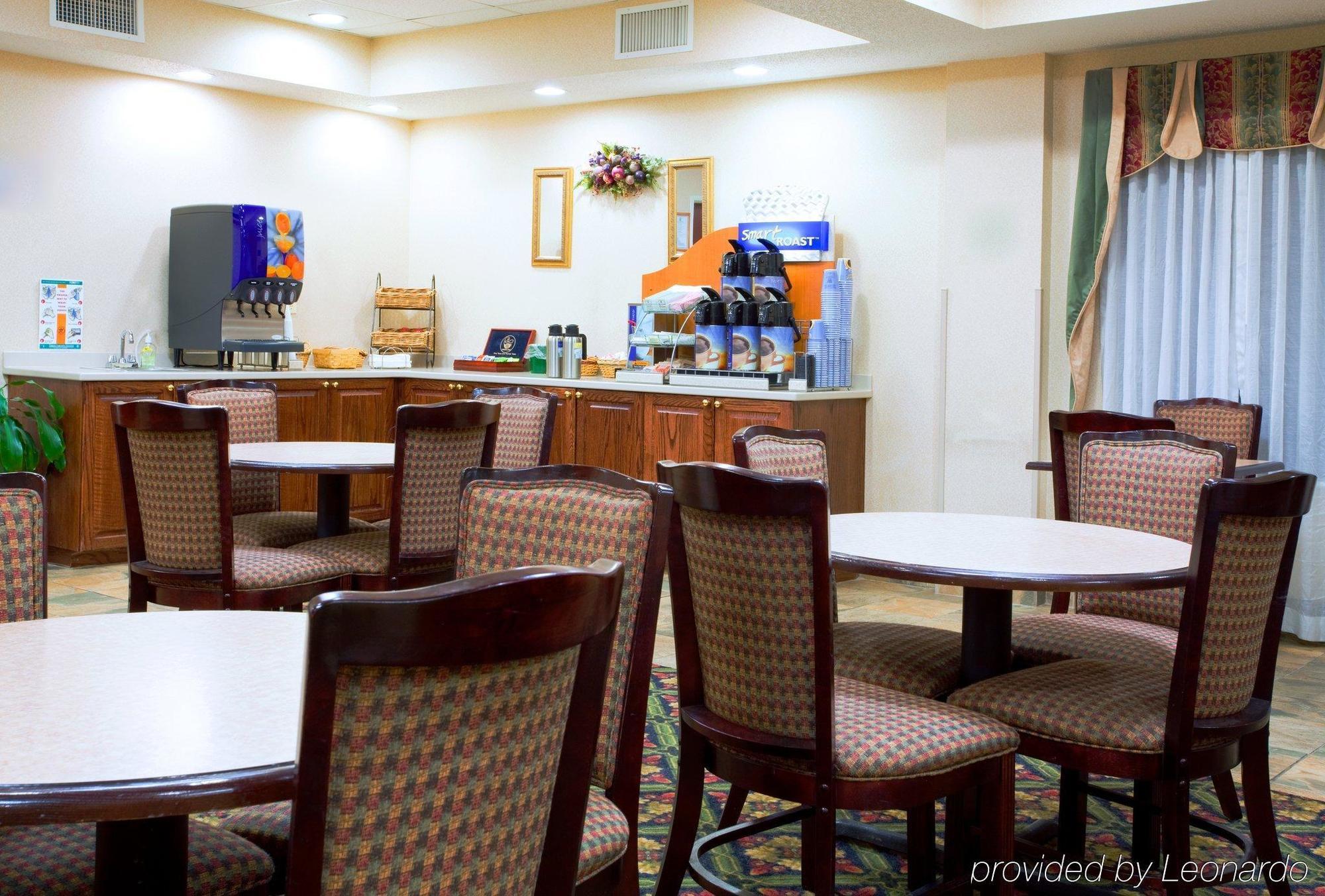 Holiday Inn Express Hillsville By Ihg Екстериор снимка