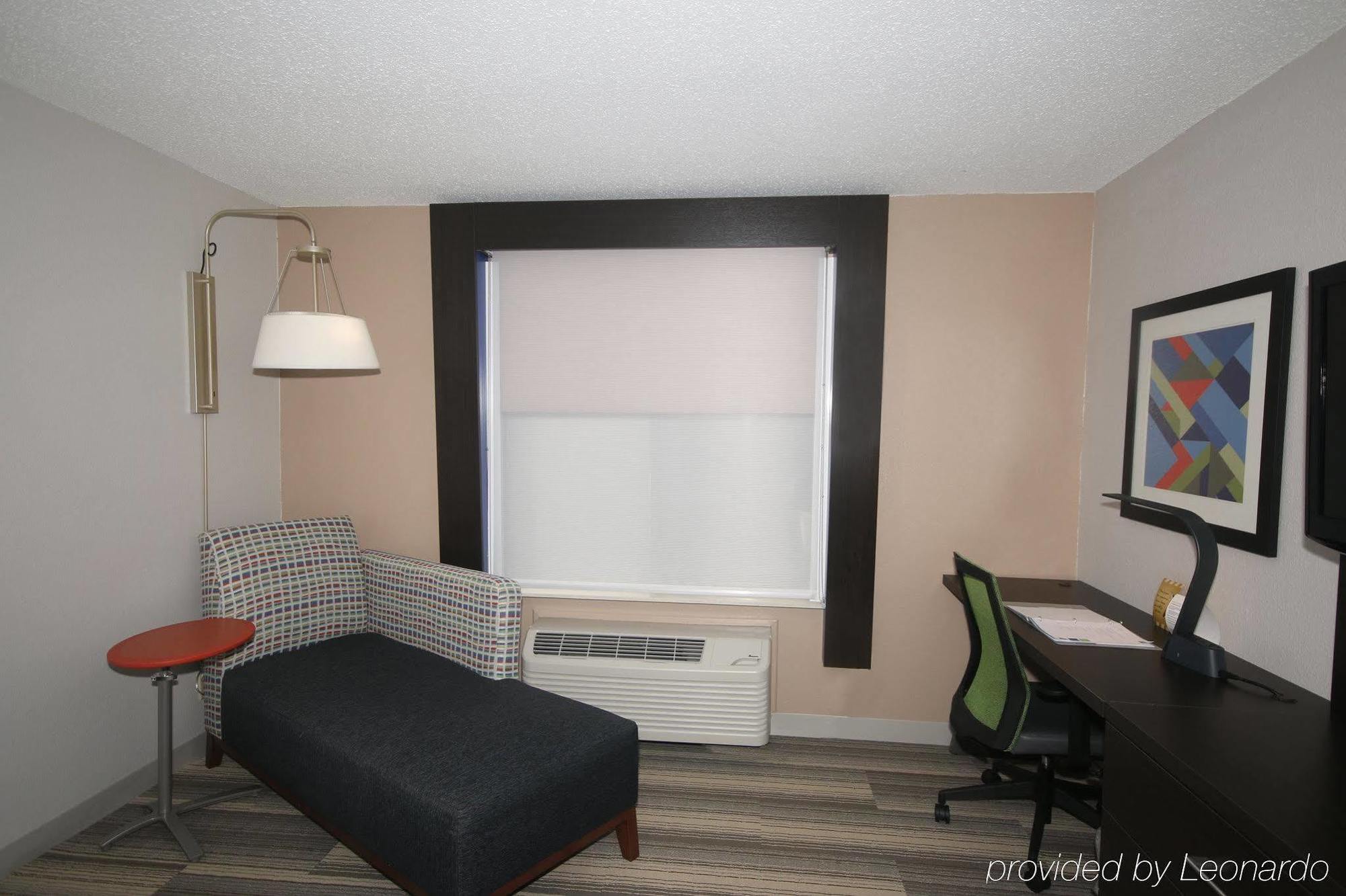 Holiday Inn Express Hillsville By Ihg Екстериор снимка