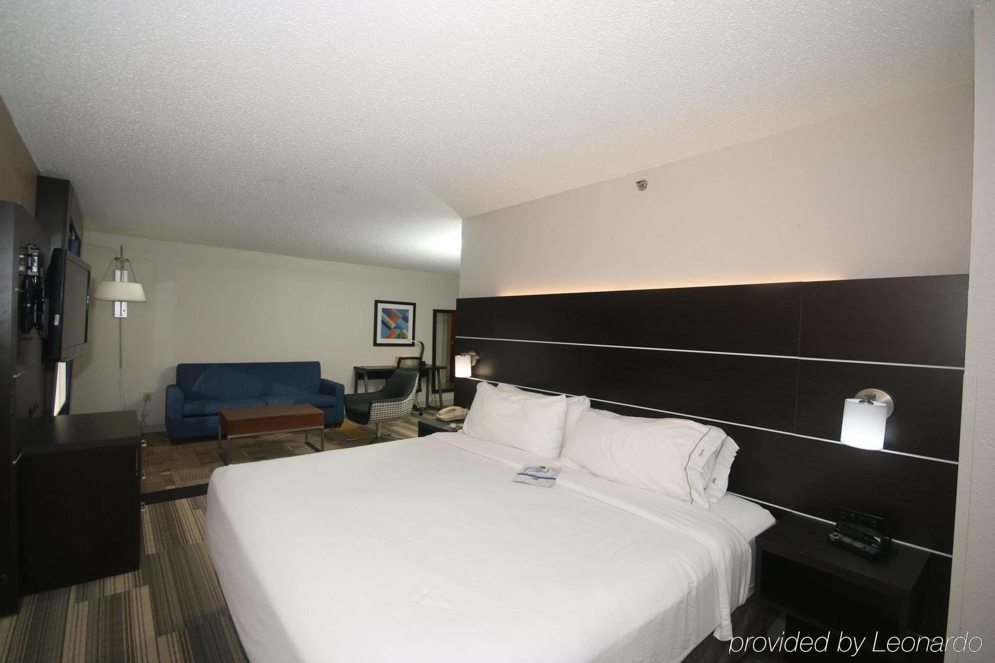 Holiday Inn Express Hillsville By Ihg Екстериор снимка